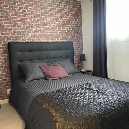 Flat Apartment *